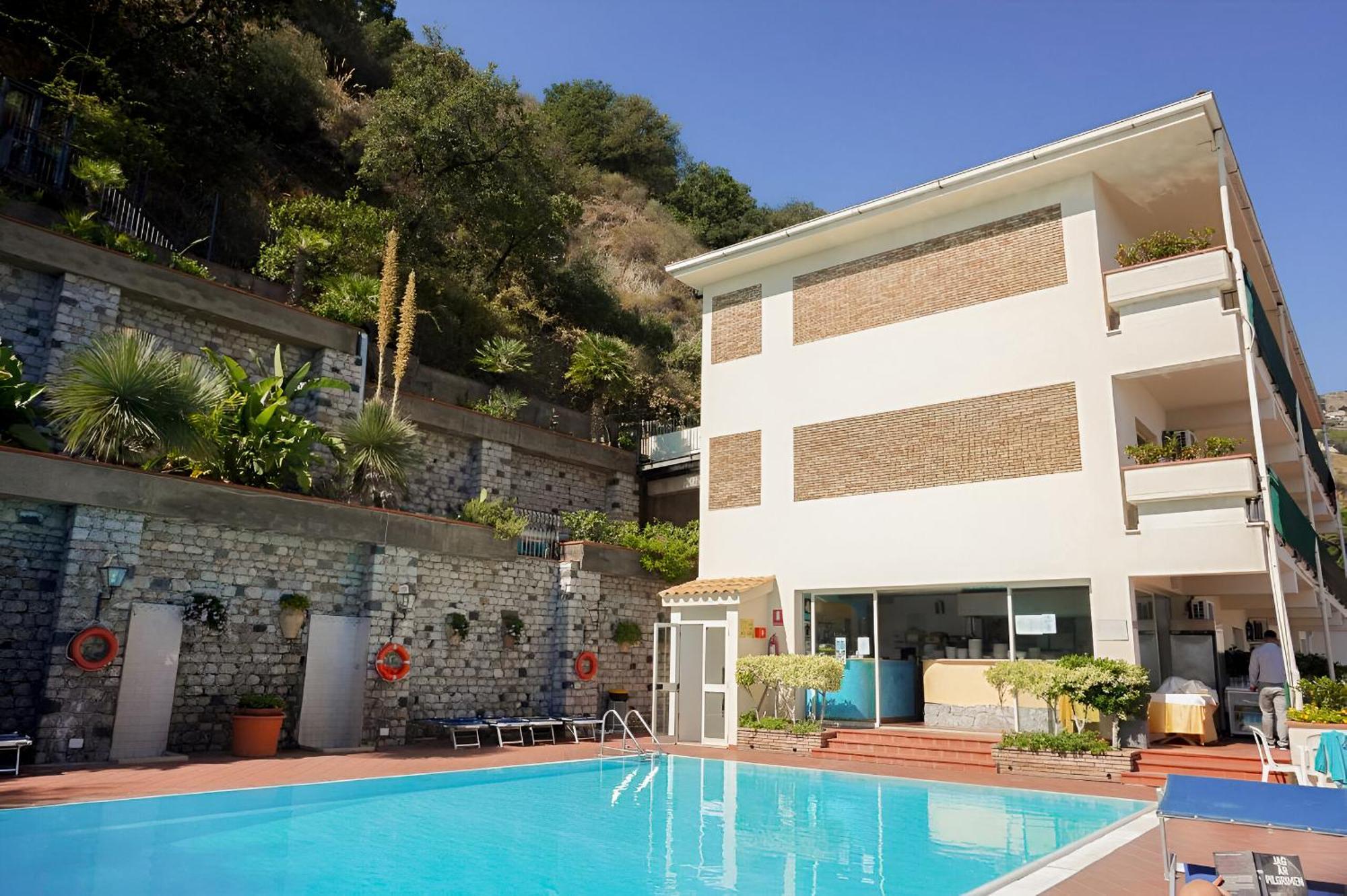 Hotiday Collection - 4* Taormina
