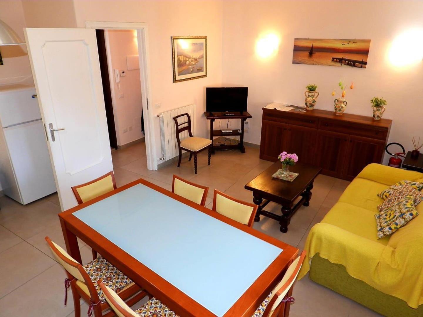 Casa Guardavaglia * Taormina