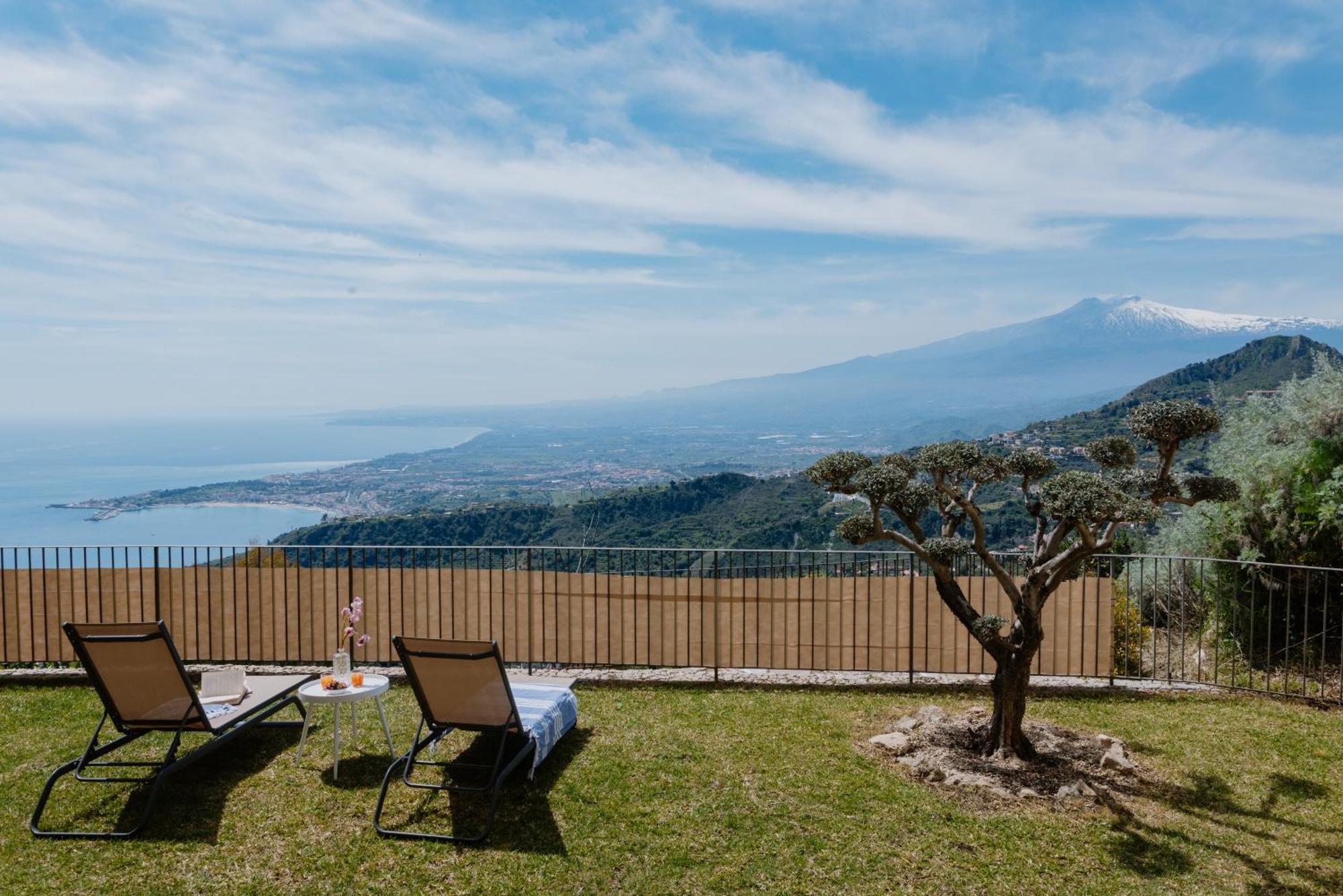 Apartment Villa Da Vinci Luxury Panoramic Apartments - Taormina Rooms Collection *