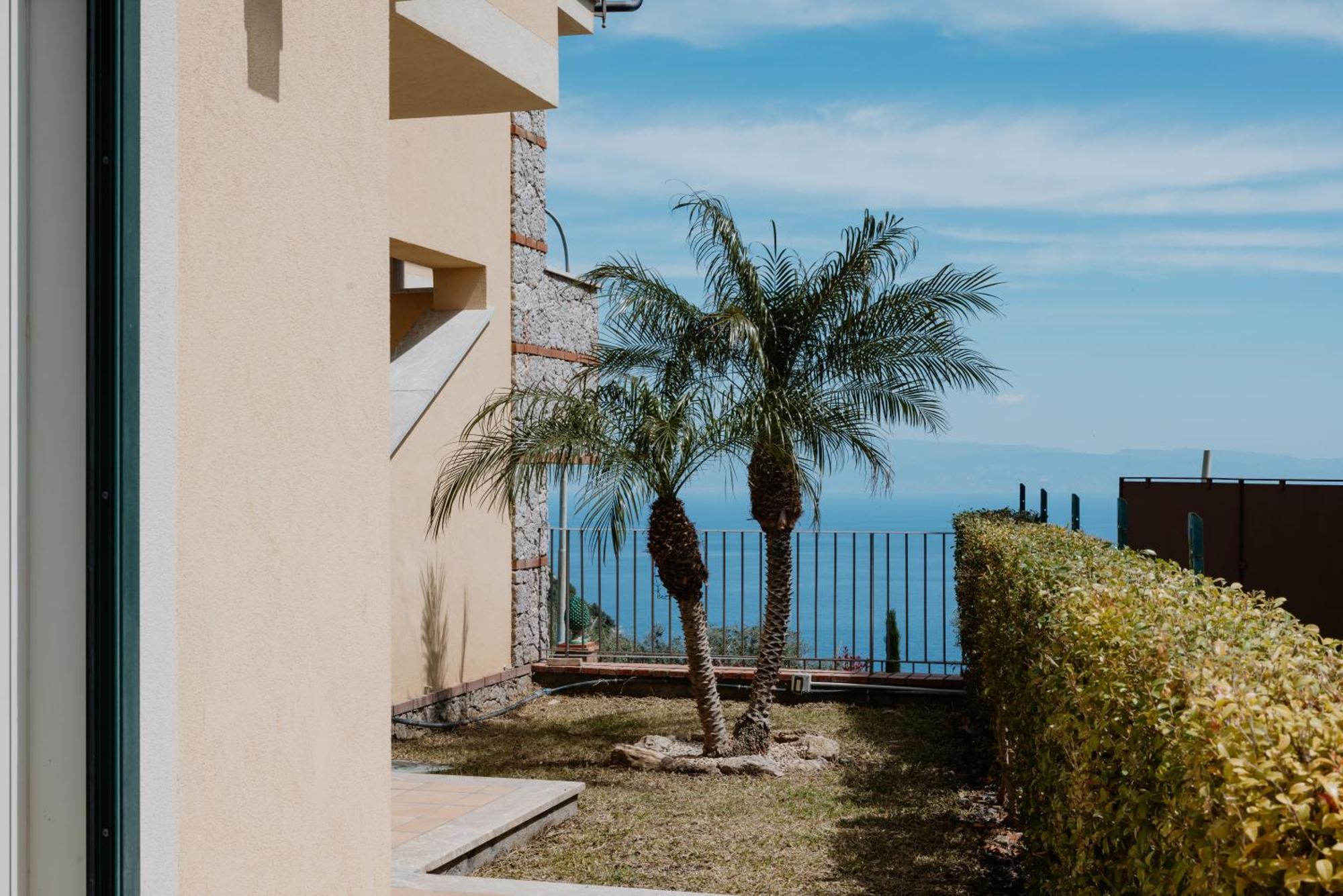 Apartment Villa Da Vinci Luxury Panoramic Apartments - Taormina Rooms Collection *