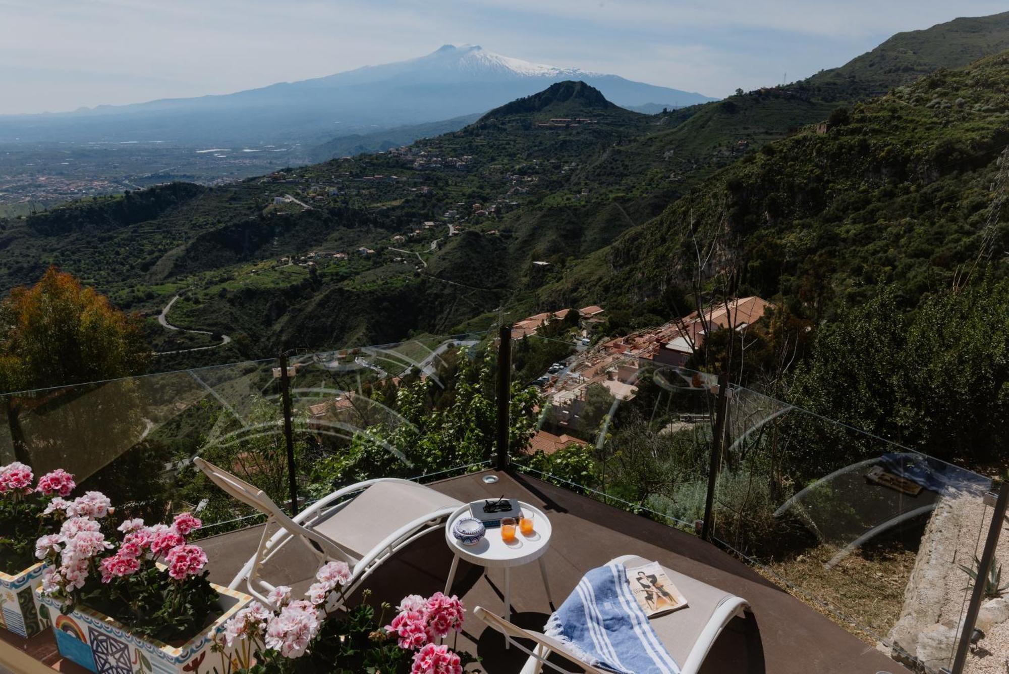 Villa Da Vinci Luxury Panoramic Apartments - Taormina Rooms Collection *