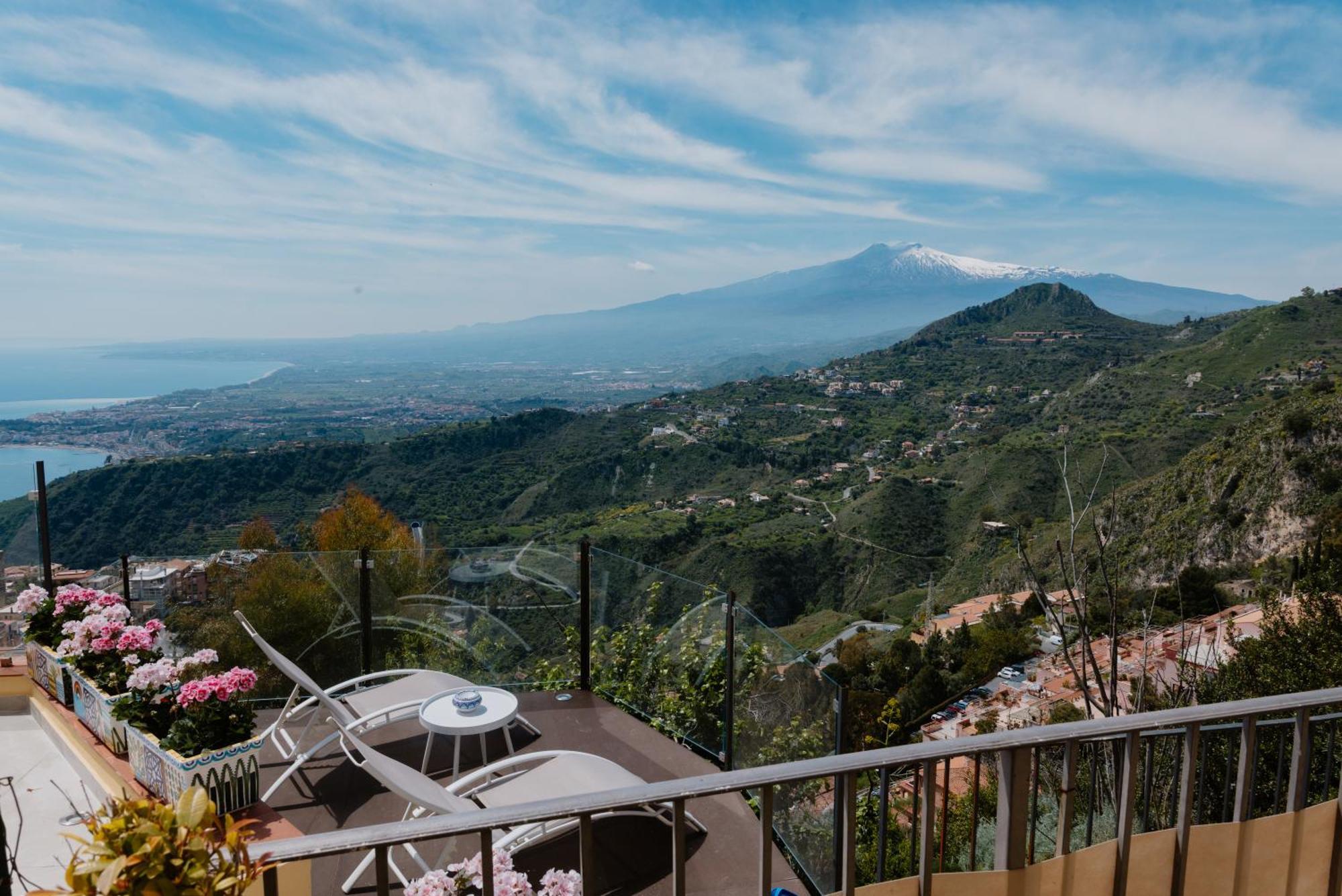 Apartment Villa Da Vinci Luxury Panoramic Apartments - Taormina Rooms Collection *