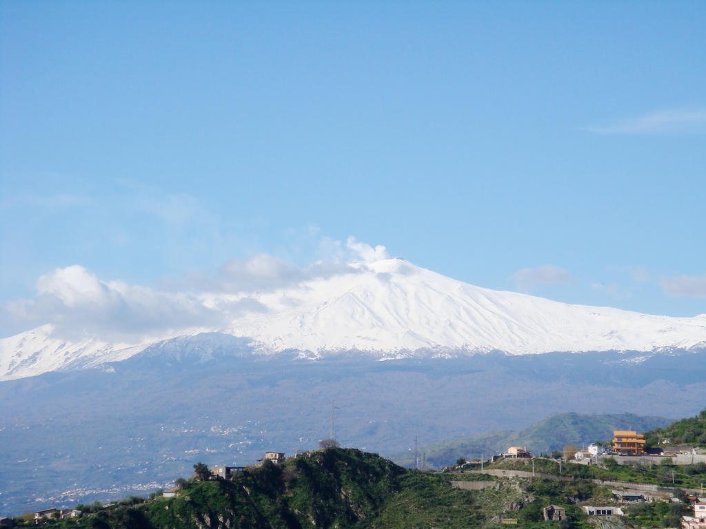 Center 4 Bedroom Penthouse, Terrace With Views Taormina