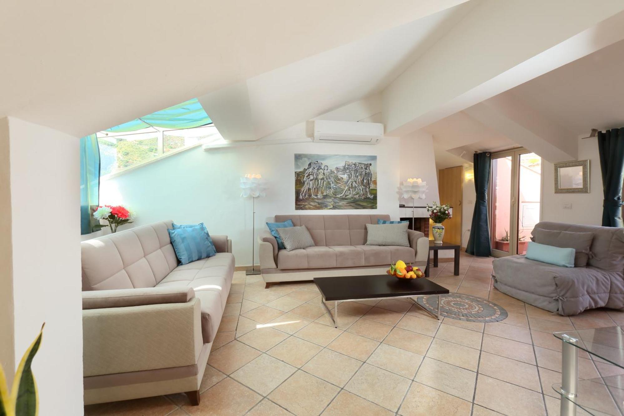 Appartement Center 4 Bedroom Penthouse, Terrace With Views
