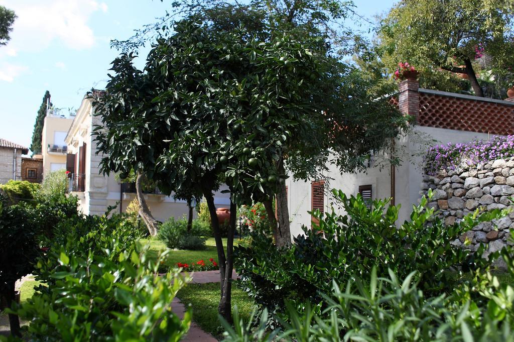 Villa Siciliana *