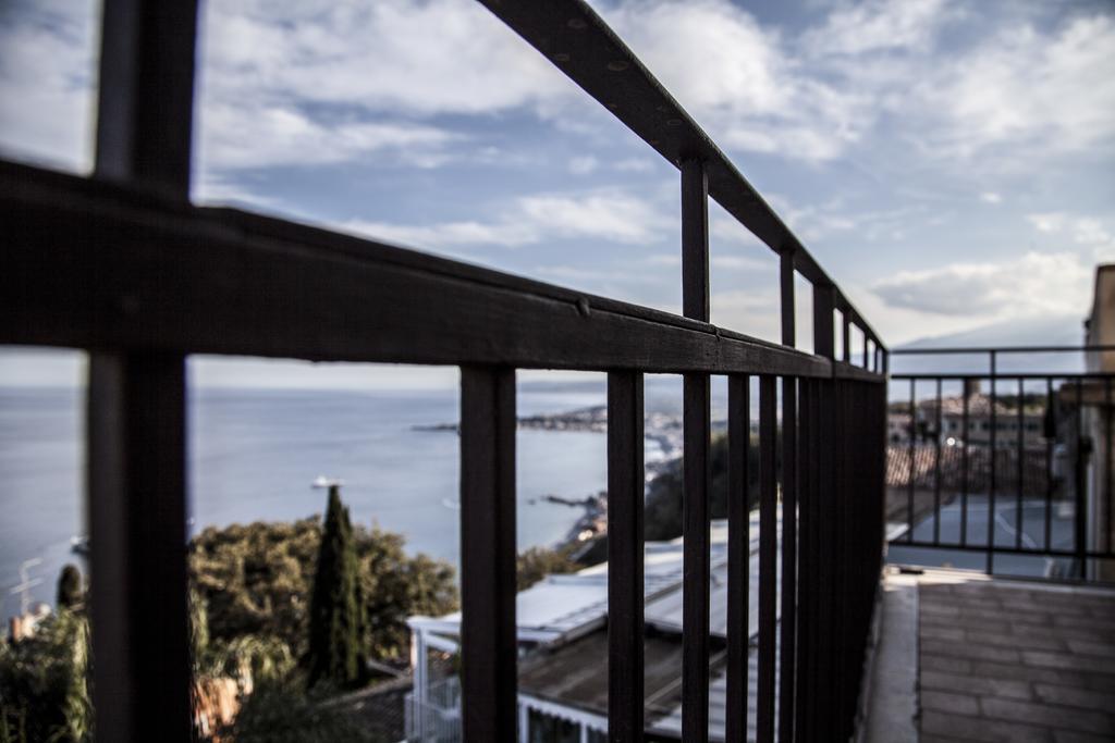 Panoramica Sul Mare - * Taormina