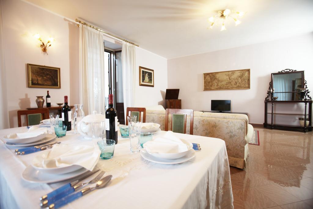 Panoramica Sul Mare - *