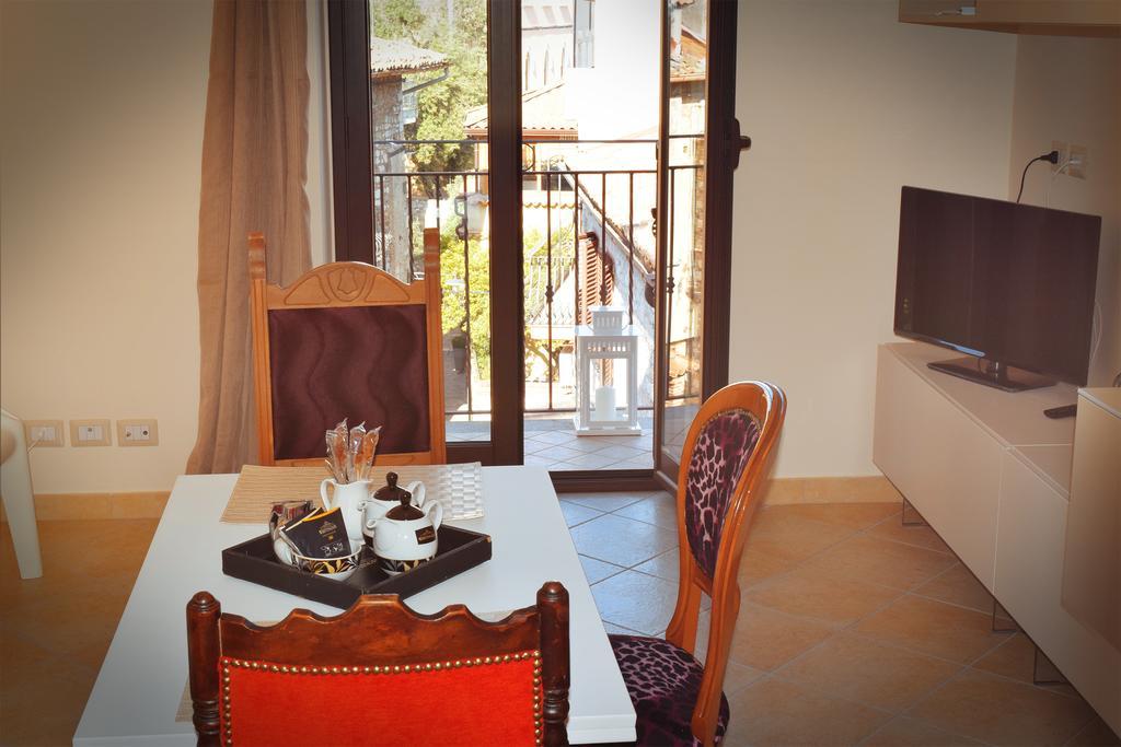 Apartment Gioli' *