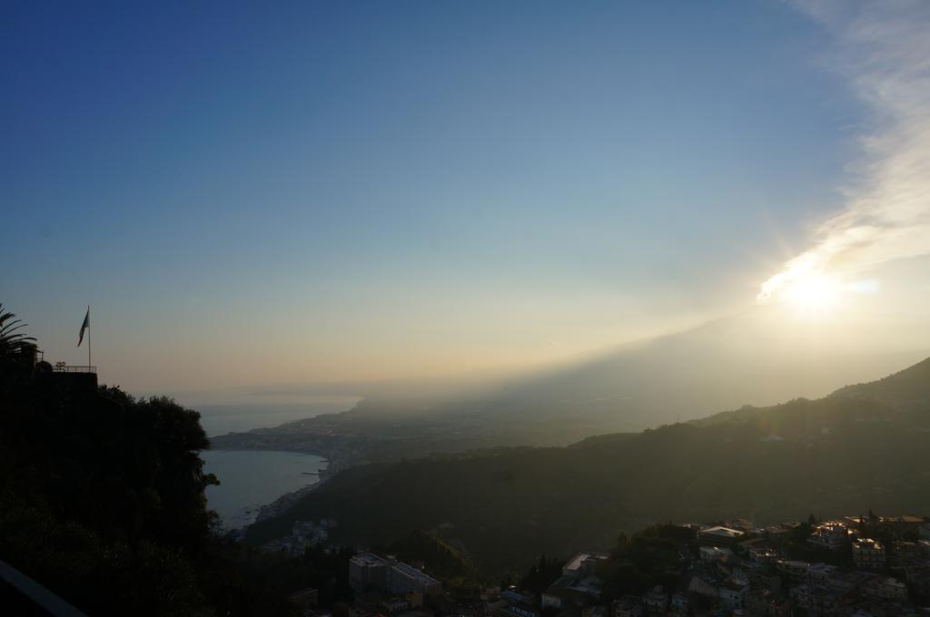 Sunshine Taormina