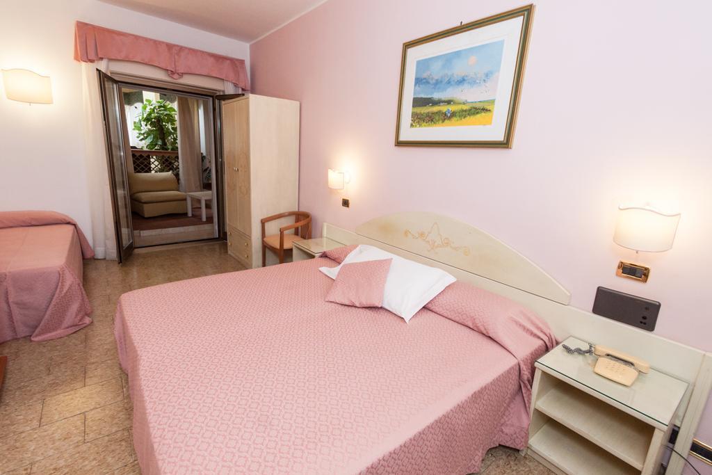 Hotel Andromaco Palace 3*