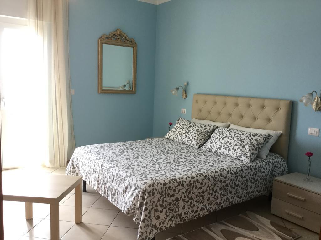 Holiday Rentals *
