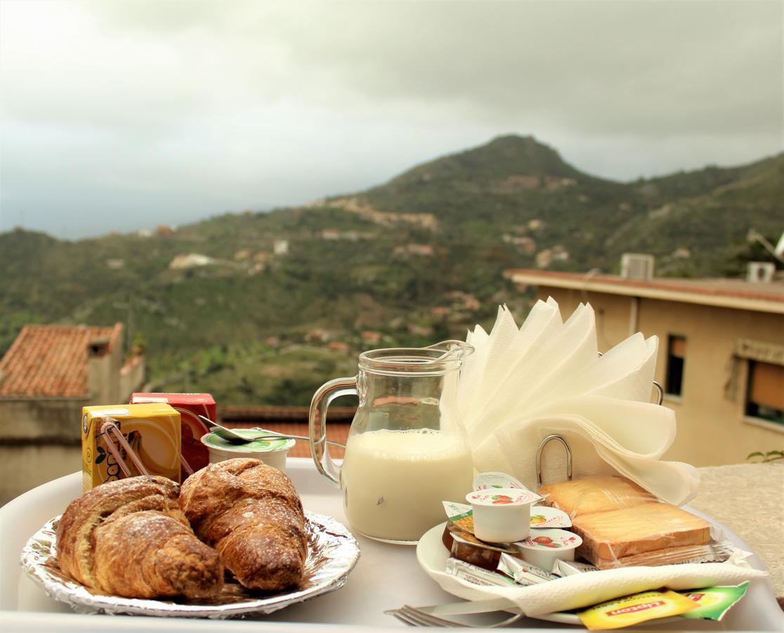 Le Porte Di Acomodação com café da manhã 