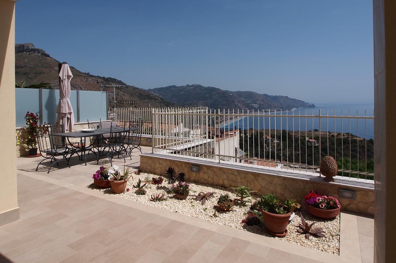 Villa Le - *