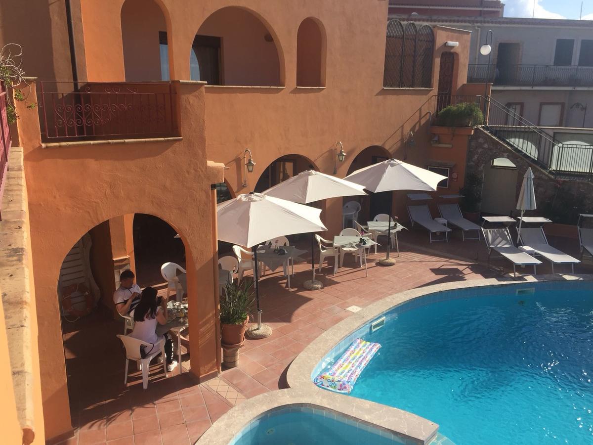 Andromaco Palace Hotel 3*