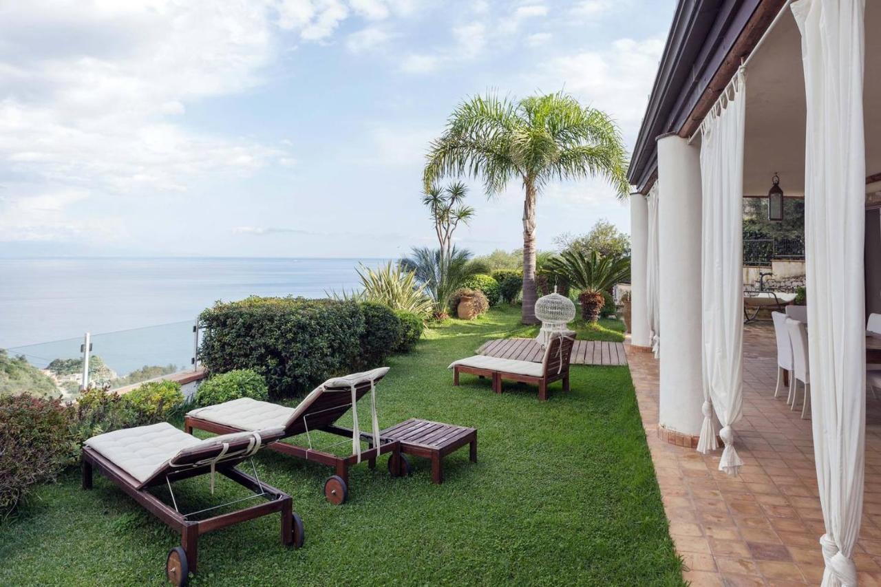 Villa Luxury Taorum With Spectacular Sea Views In *