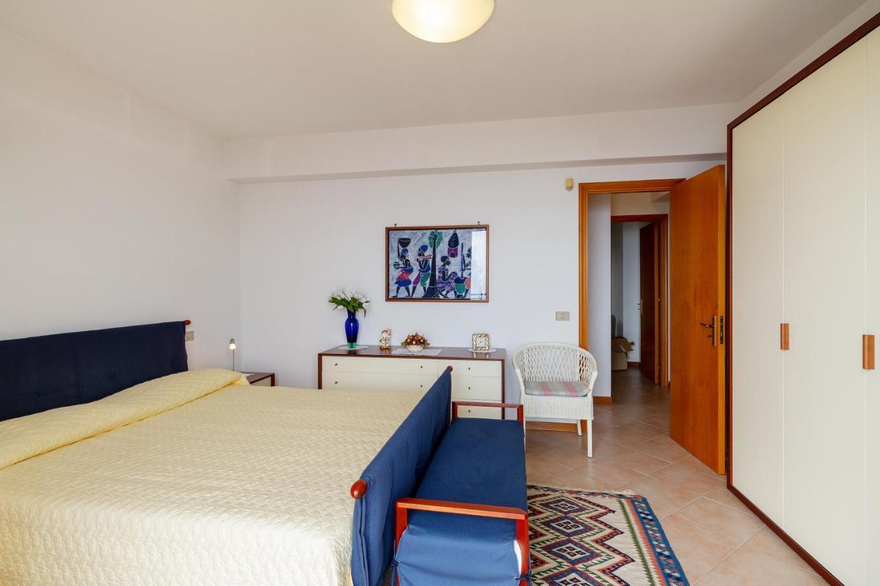Fontana Vecchia Seaview Apartment *