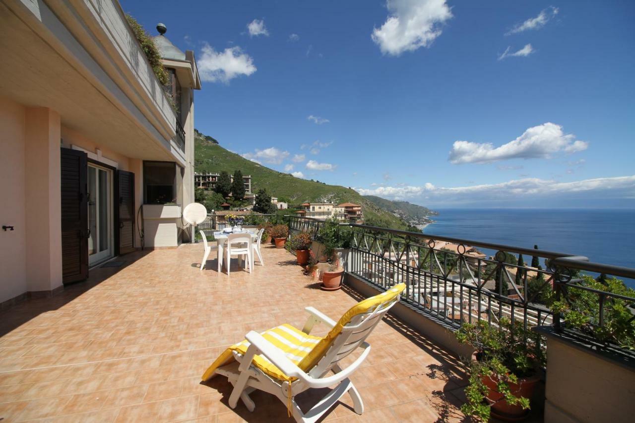 Fontana Vecchia Seaview Apartment