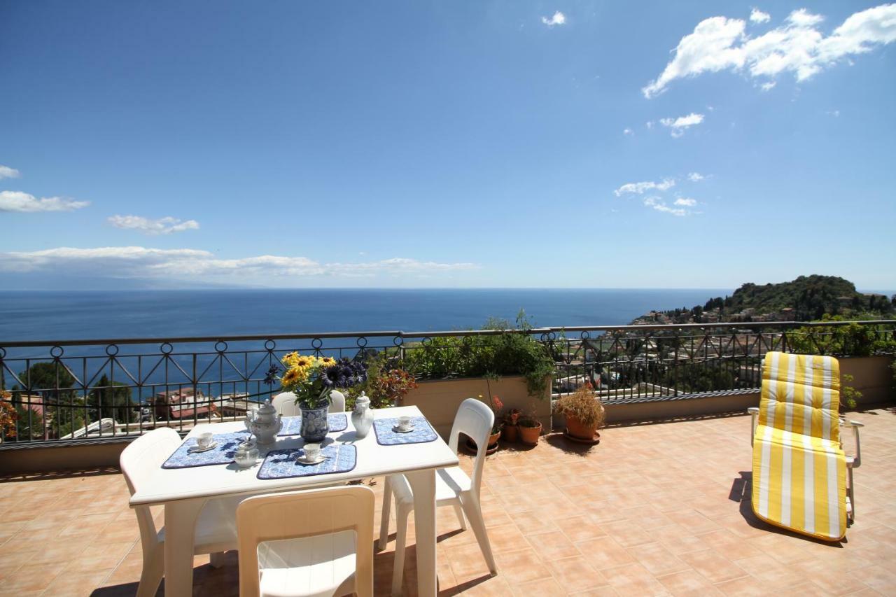 Fontana Vecchia Seaview Apartment Taormina
