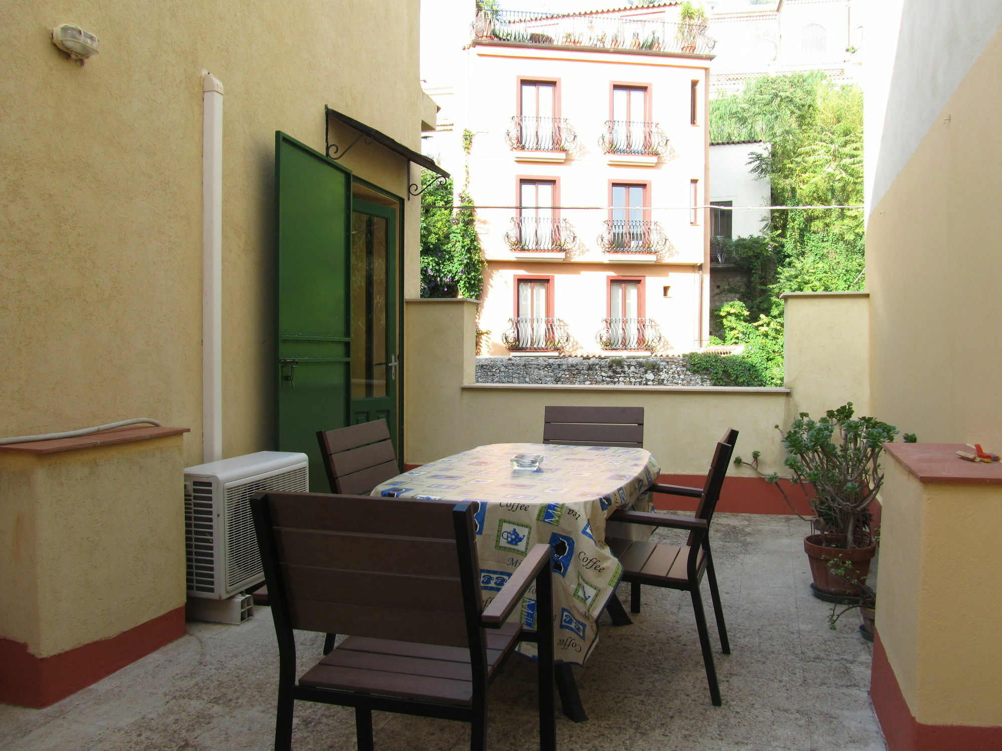 Comeinsicily - Al Teatro Apartment