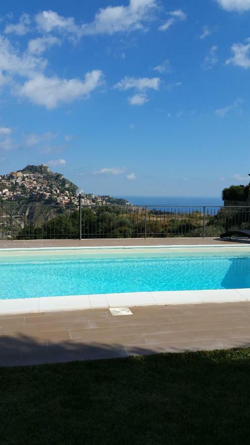 Lucia Villa Taormina