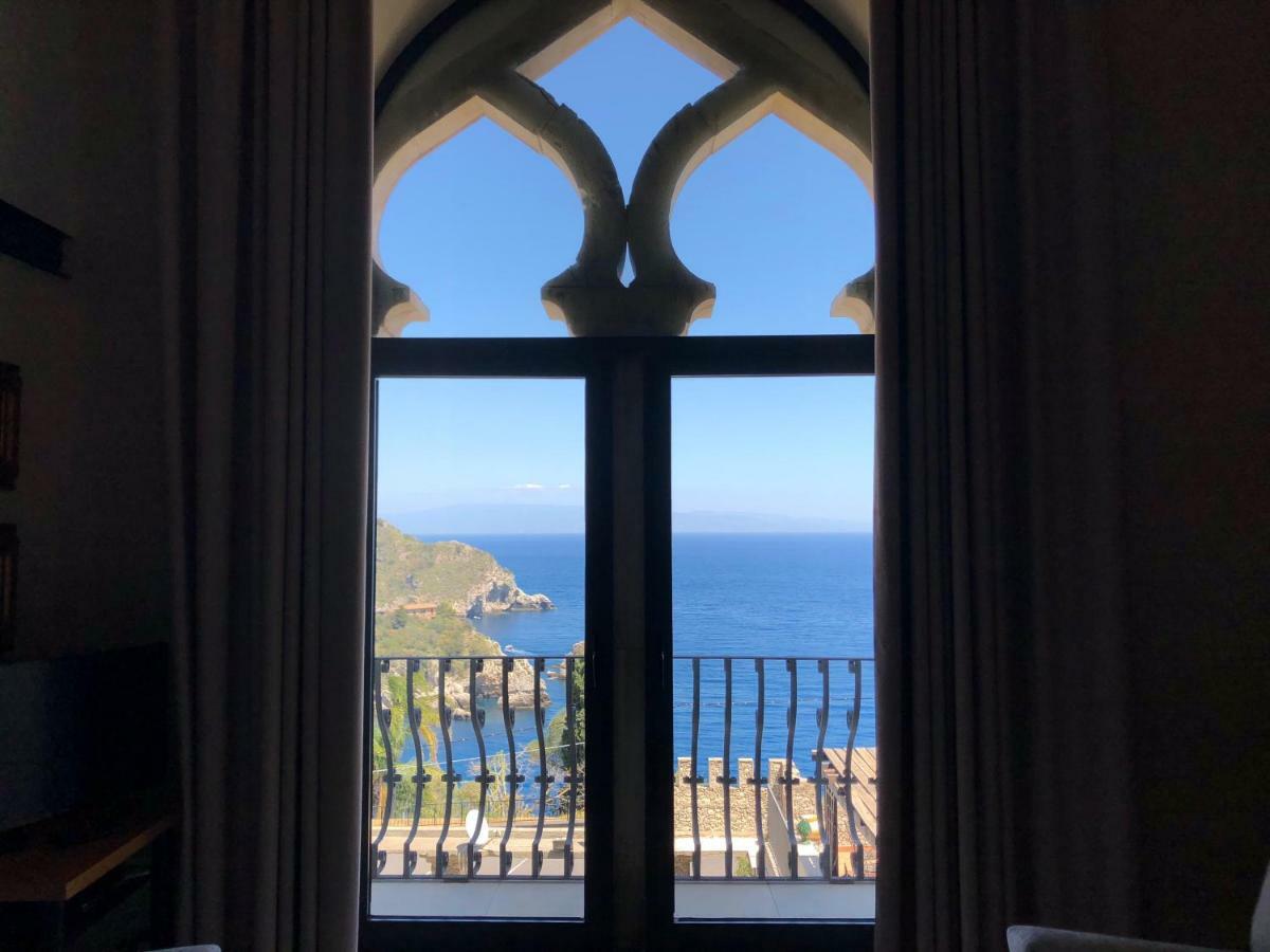 Eleonora Isola Bella Sea View Small Pool + Jacuzzi