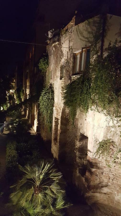 Maison De Charme With Private Jacuzzi Apartment