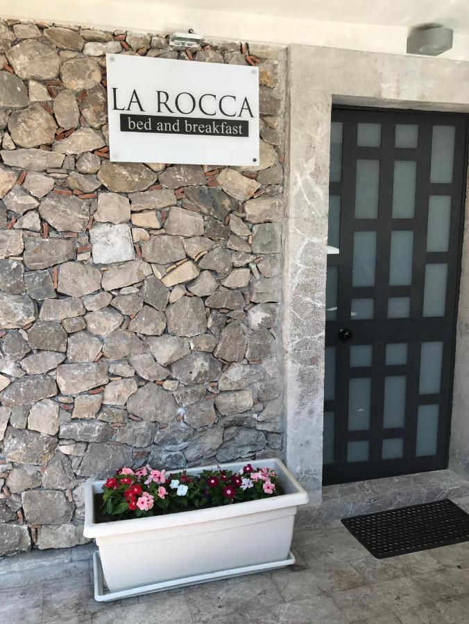 La Rocca Acomodação com café da manhã  *