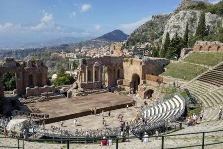 Luxury Carmen N 2 Centro Storico Di Holiday home Taormina