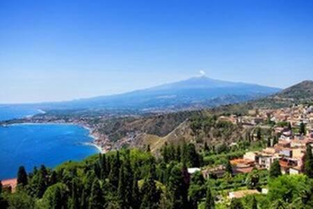 Luxury Carmen N 2 Centro Storico Di Holiday home *