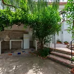 Villa With Pool & Jacuzzi