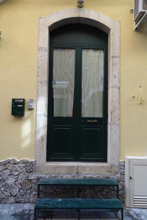 A Mennulara, Centro Apartment *