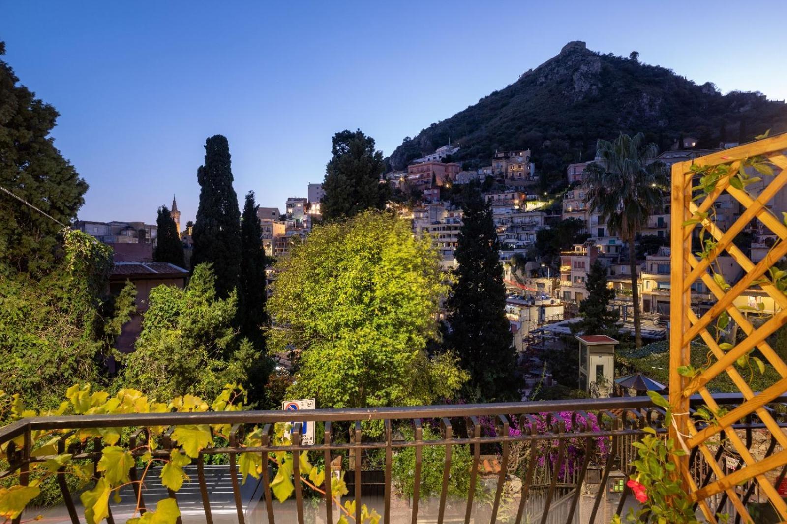 Blu Deluxe Taormina