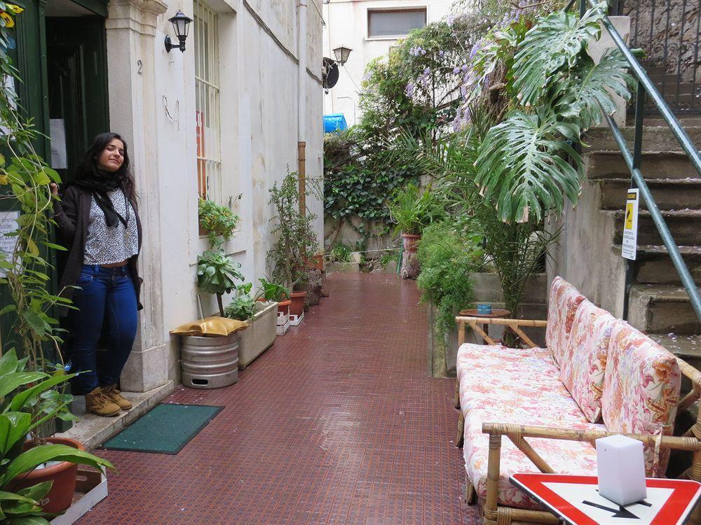 - Homstel Hostel