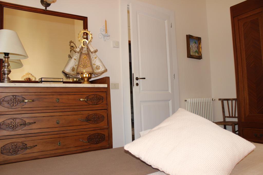 Degli Artisti Apartment