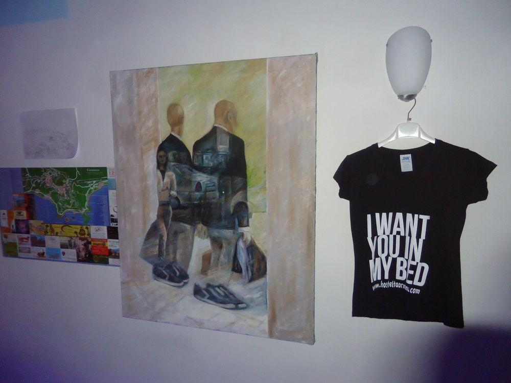 Hostel - Homstel *