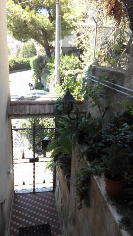 Gasthof Franca'S Apartment Taormina *