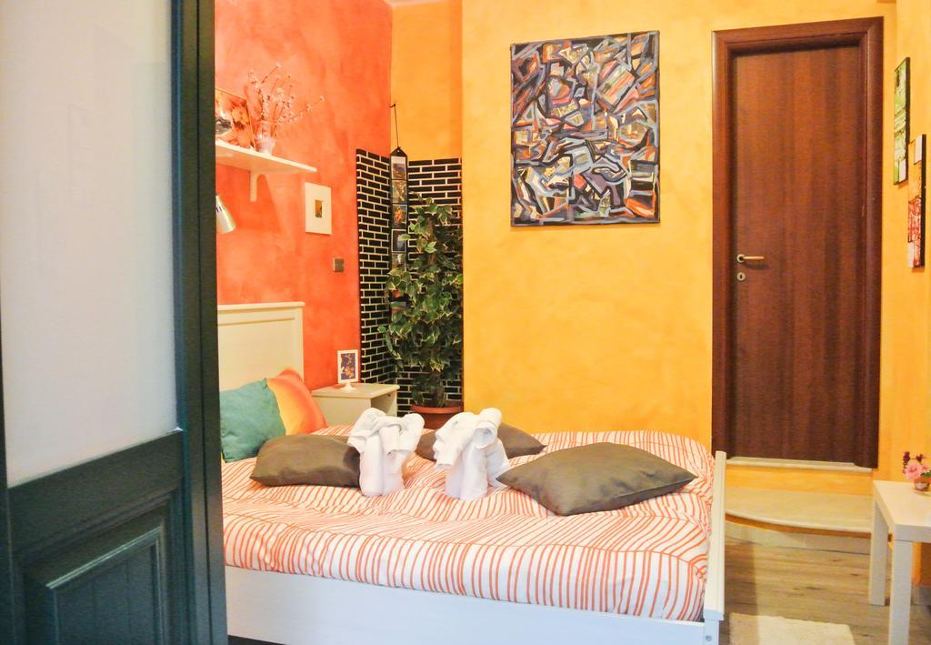 - Homstel Hostel