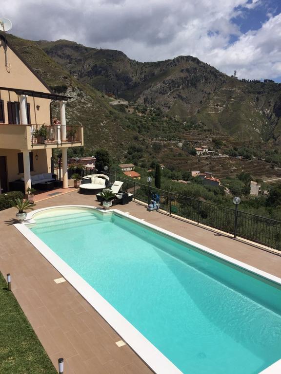 Lucia Villa *