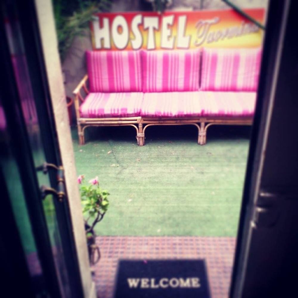Hostel - Homstel *