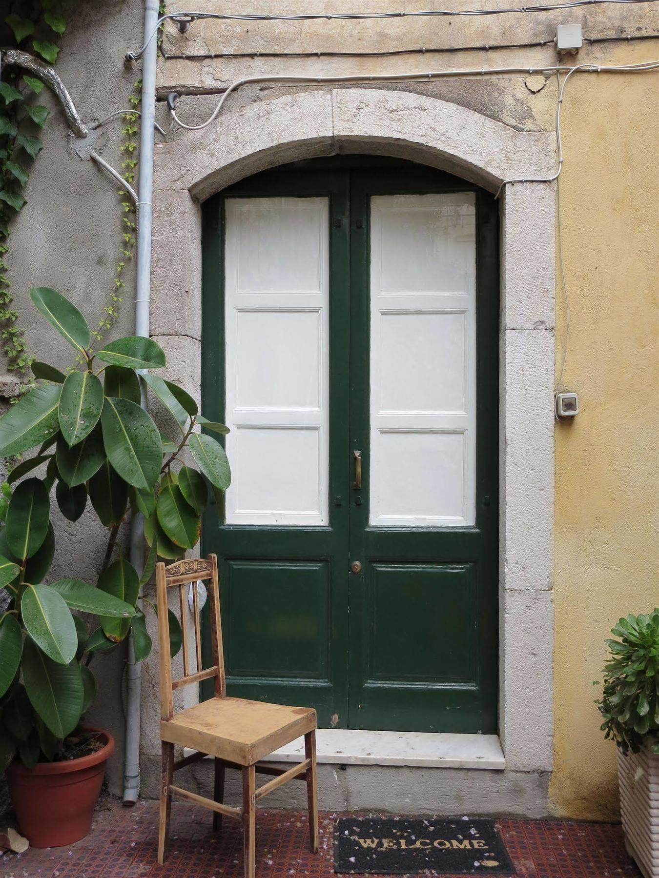 - Homstel Hostel Taormina