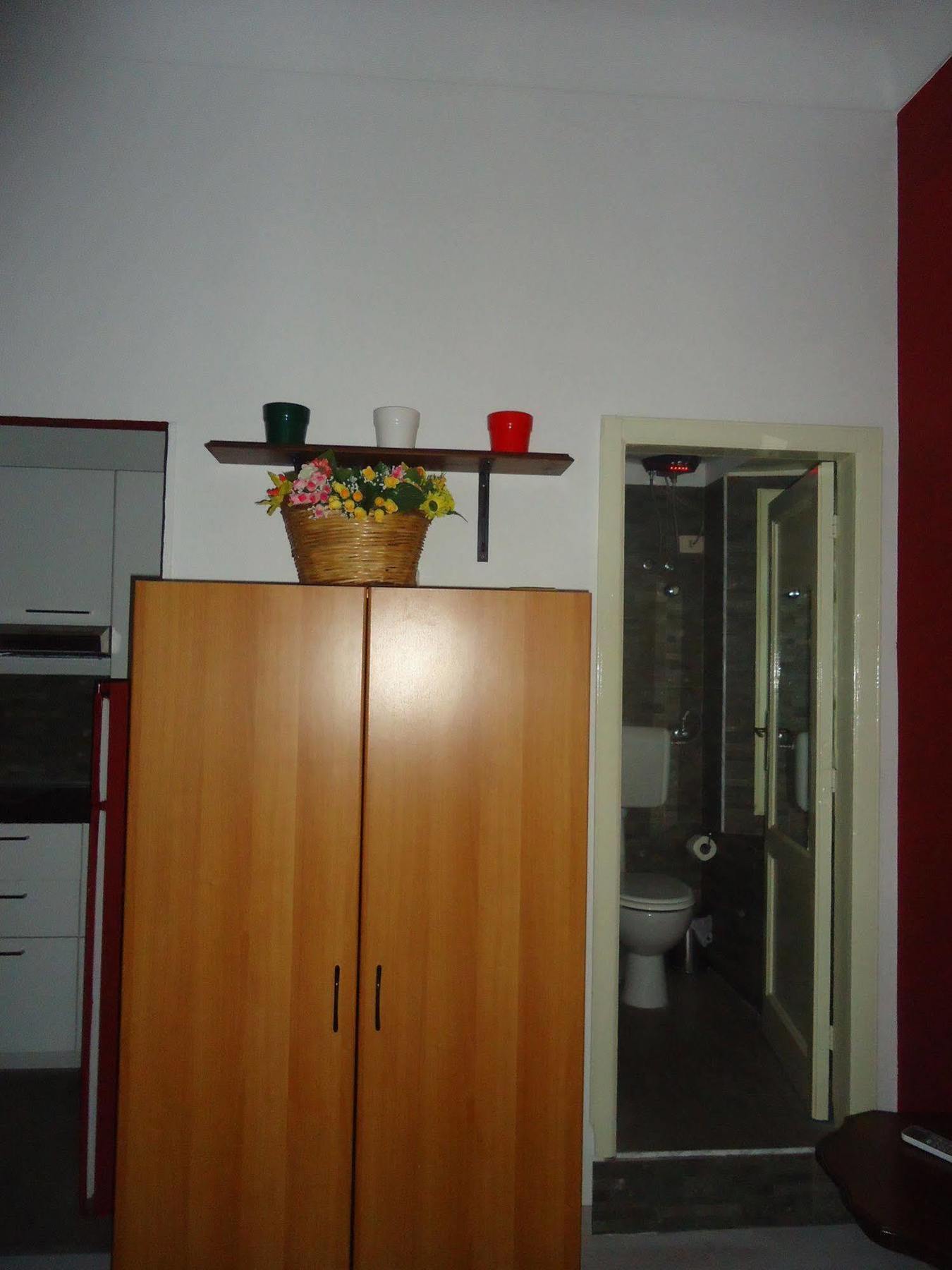 - Homstel Hostel
