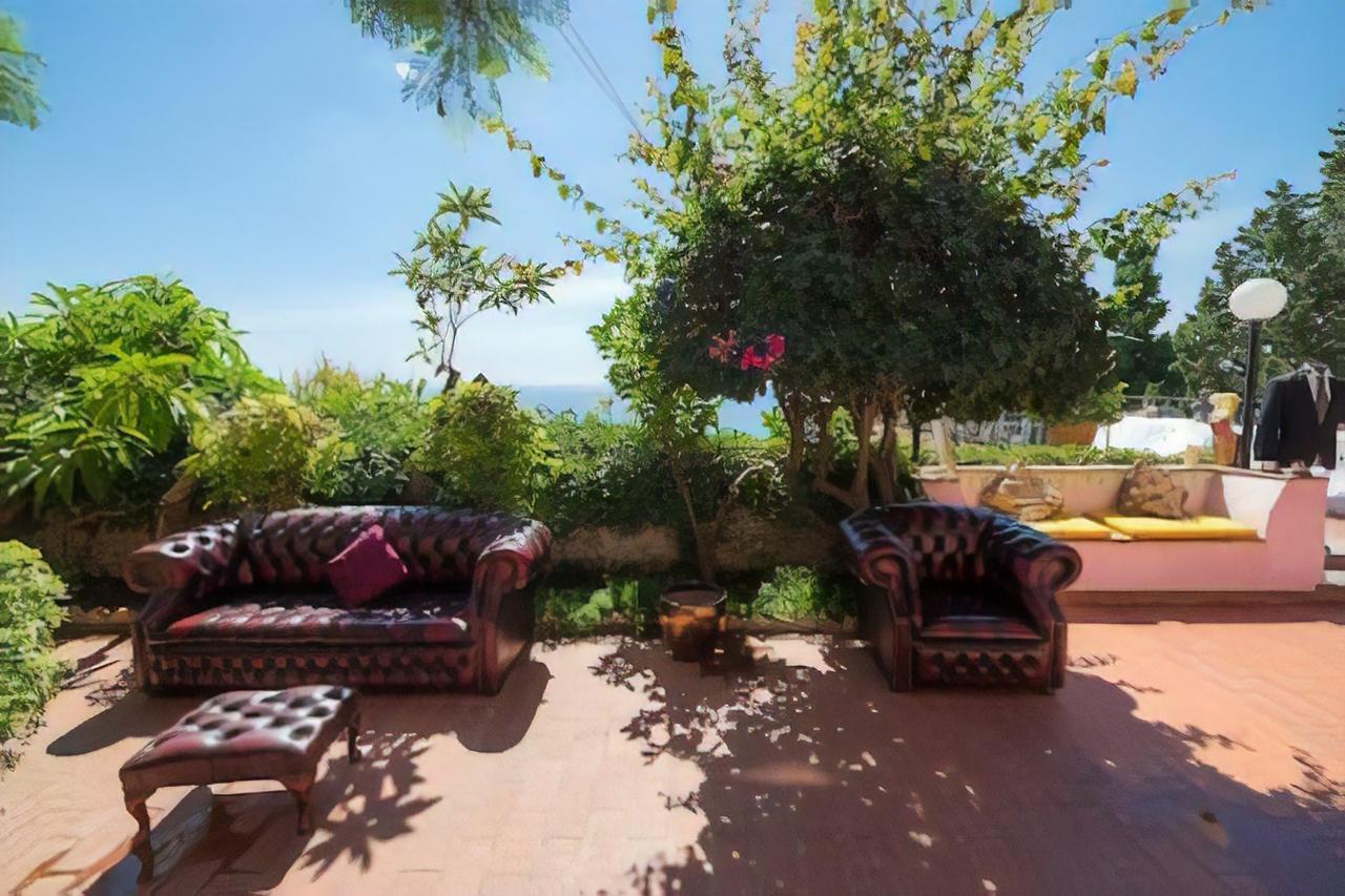 Villa Krater