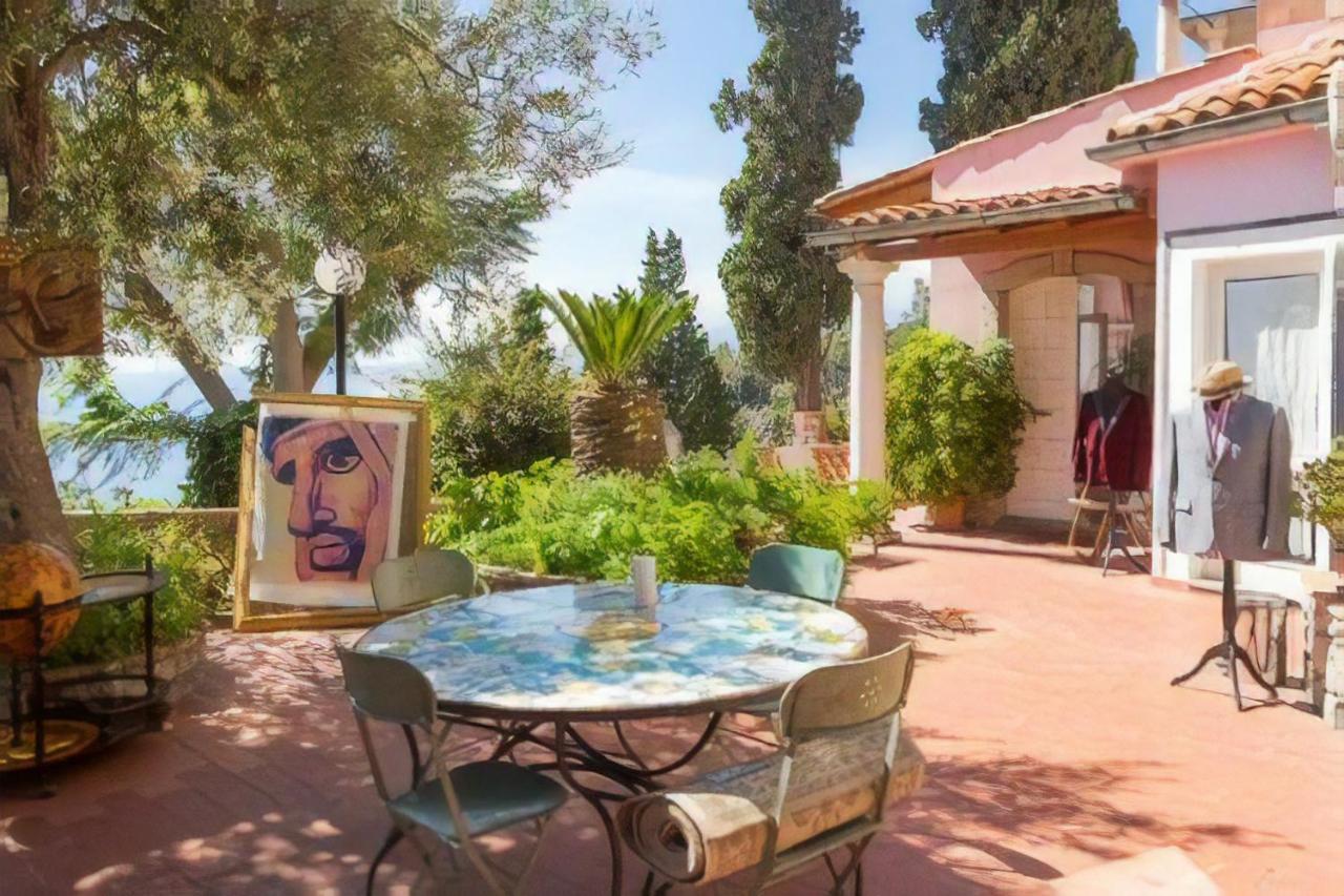 Krater Villa Taormina