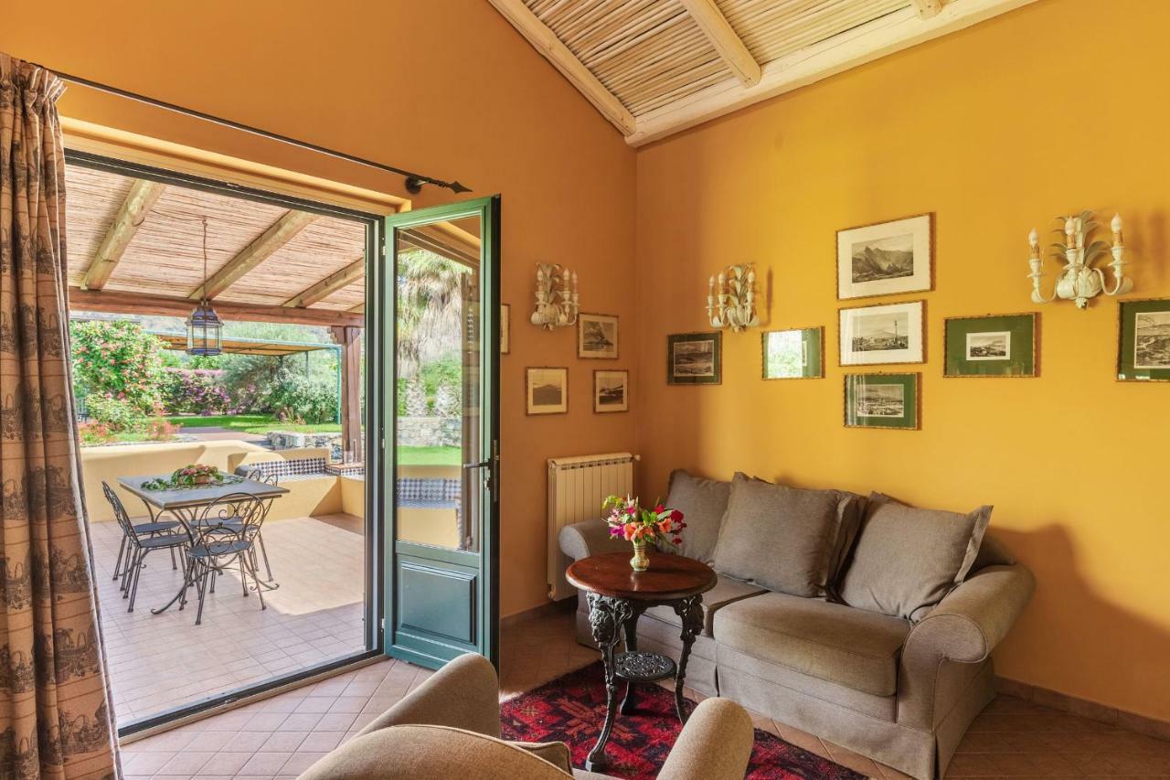 Le Del Principe-villa Alliata Country Taormina